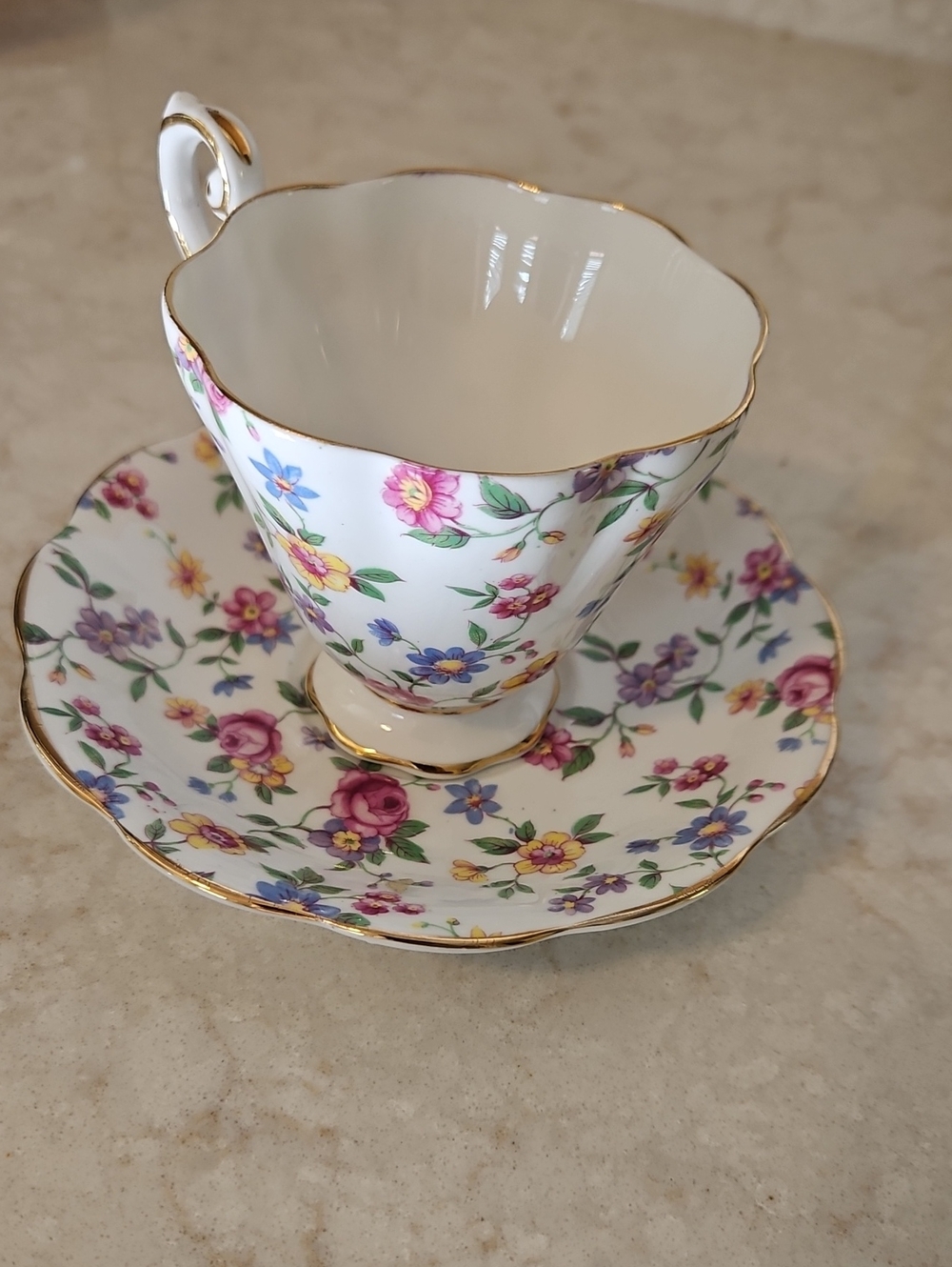 Royal Standard Fine Bone China Teacup Set